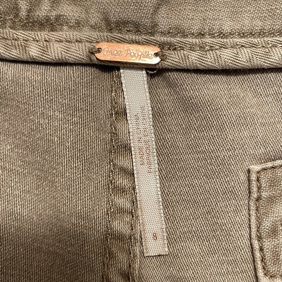 Free People Raw Patched Frayed Cutoff Mini Shorts Beige 100% Cotton Sz 8 - Picture 5 of 9